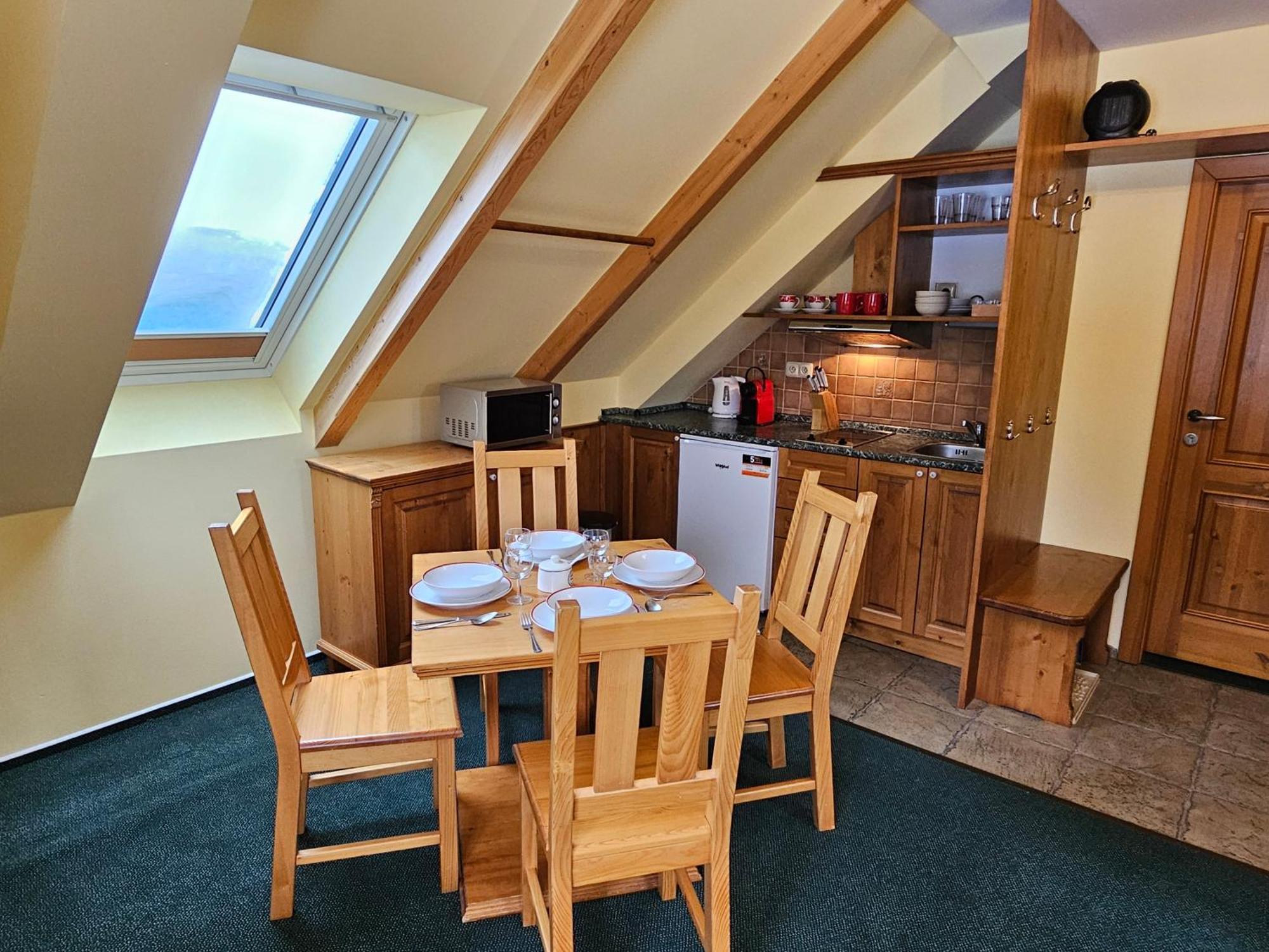 Happy House Apartments & Sauna Špindlerŭv Mlýn Luaran gambar